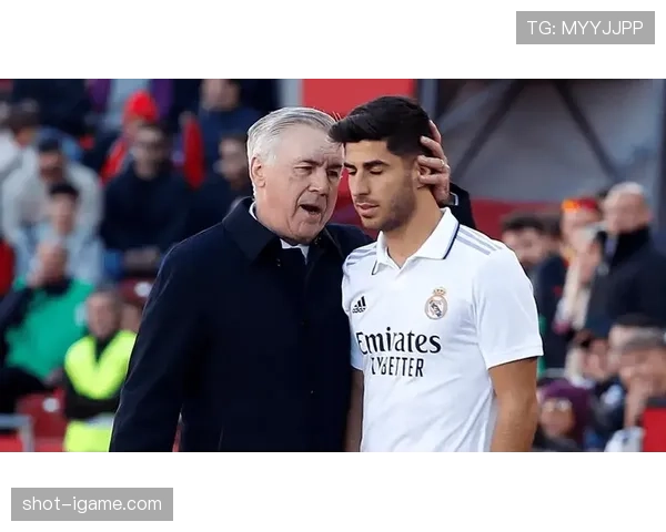 阿森西奥灵动盘带引爆全场，精彩突破点燃球迷热情