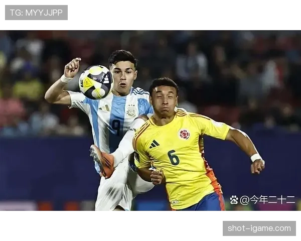 足坛新星闪耀赛场：年轻球员本赛季表现抢眼引热议