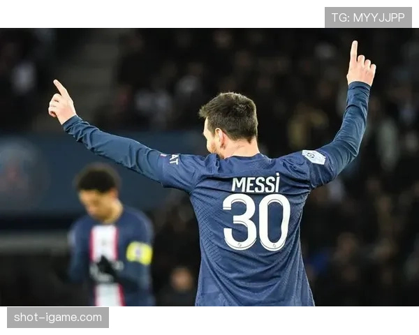 姆巴佩状态回勇迎战梅西,法甲巅峰对决引爆球迷期待 姆巴佩状态回勇迎战梅西,法甲巅峰对决引爆球迷期待